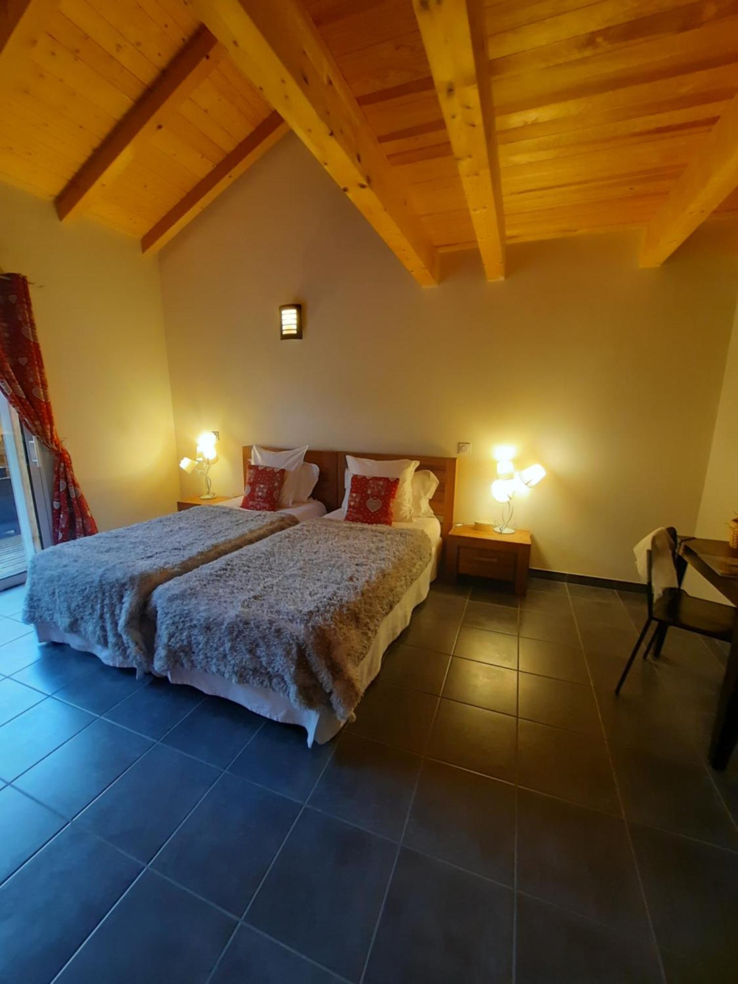 Au Coeur Des Lacs - Chambres D'Hotes Gérardmer Værelse billede